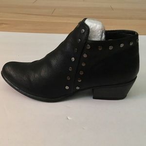 Esprit Tammy-E Black Ankle Boots